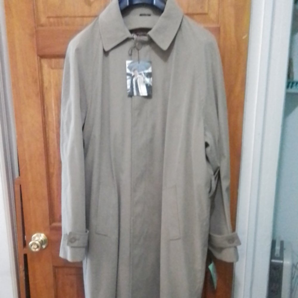 Tan Trench coat size 46 reg new with tags rain and wind proof